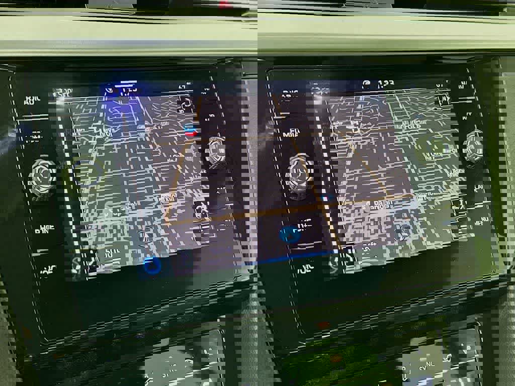 Used 2021 Volkswagen Arteon SE image 28