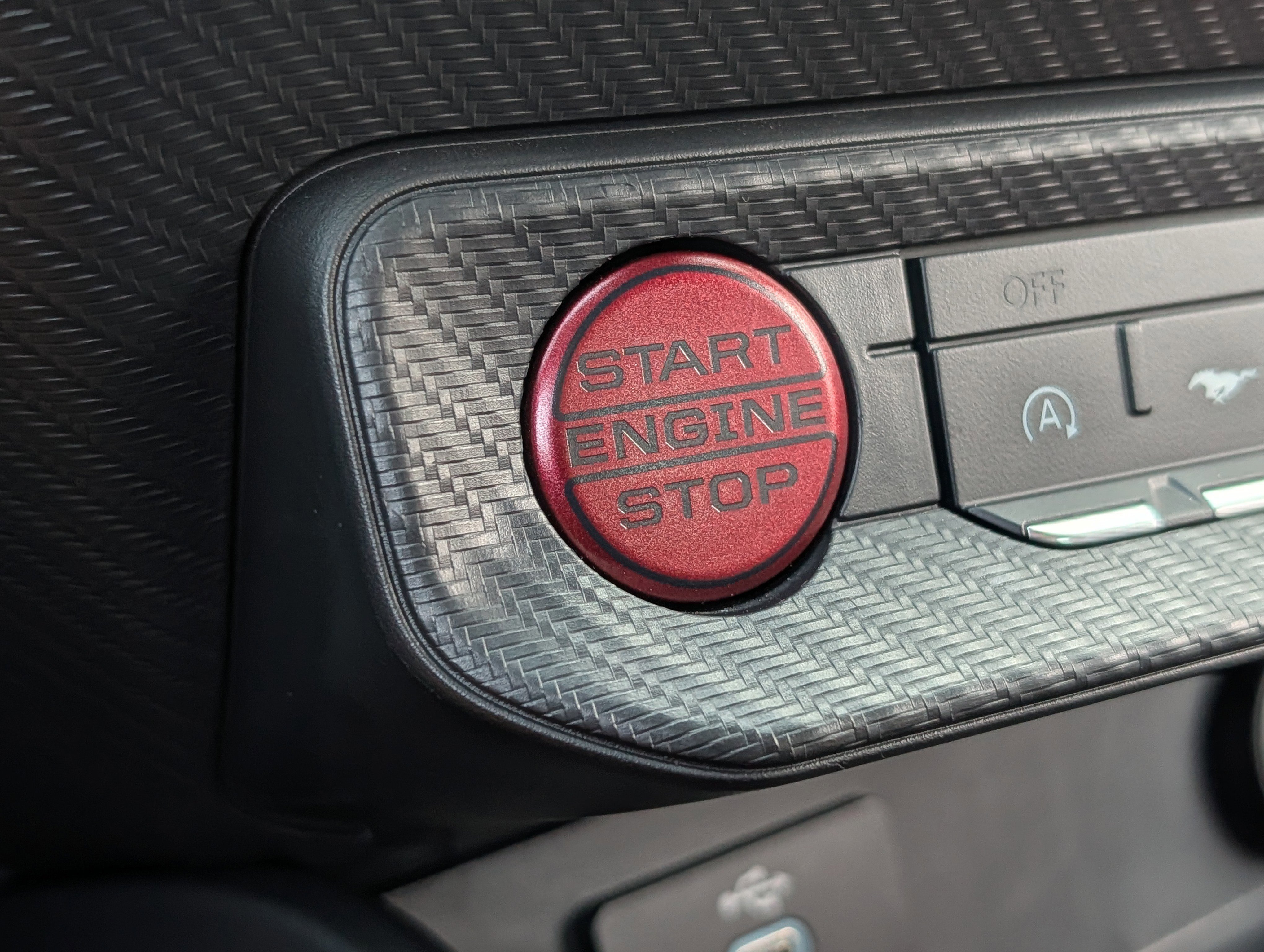 Certified 2025 Ford Mustang Premium image 28