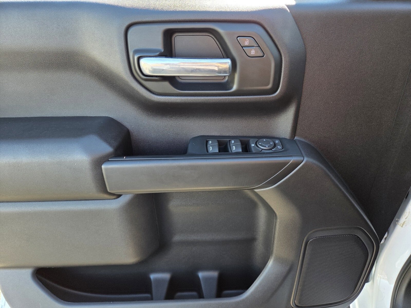 Used 2023 Chevrolet Silverado 1500 Custom Trail Boss image 17