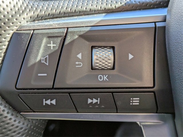 Used 2024 Mitsubishi Outlander SE image 24