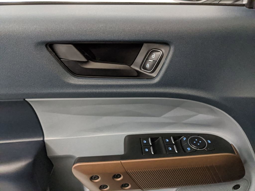 Certified 2023 Ford Maverick Lariat w/ Lariat Luxury Package image 16