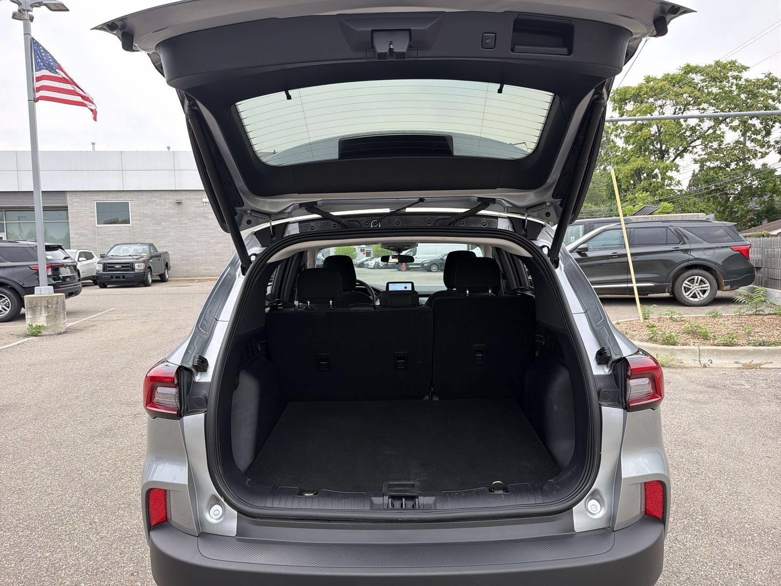 Certified 2023 Ford Escape Active AWD/4WD image 34