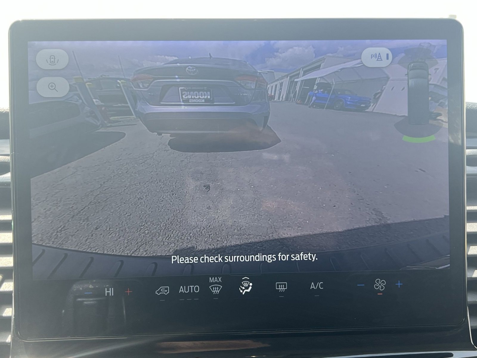 Certified 2025 Ford Transit 350 XLT RWD image 27