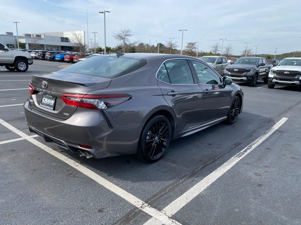 Used 2023 Toyota Camry XSE image 5