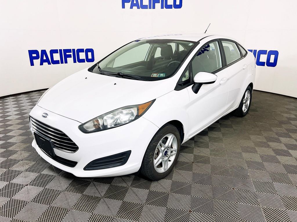 Certified 2017 Ford Fiesta SE FWD image 3