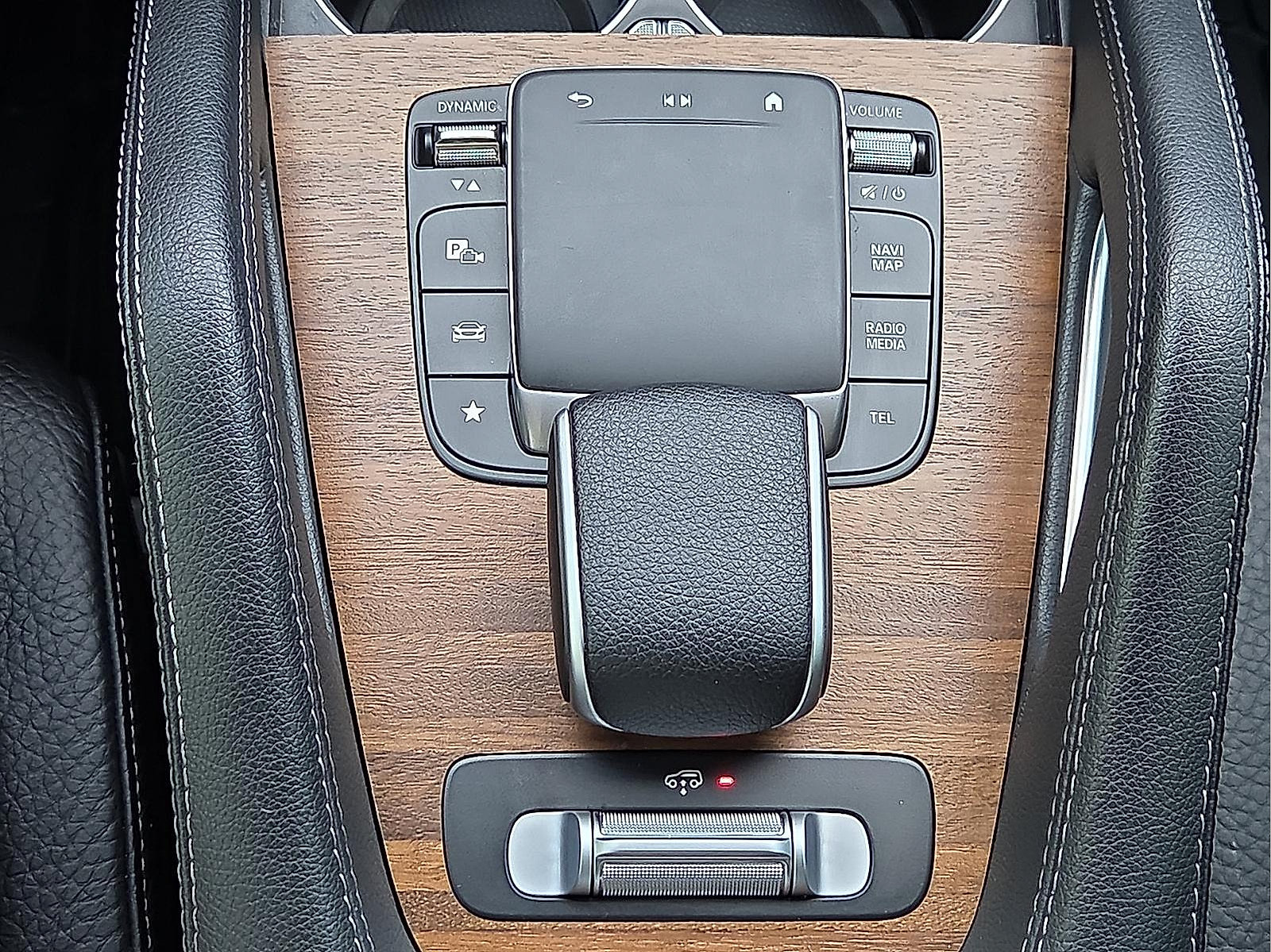 Used 2024 Mercedes-Benz GLS 450 4MATIC image 18