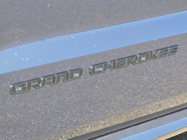 Used 2021 Jeep Grand Cherokee High Altitude AWD/4WD image 12