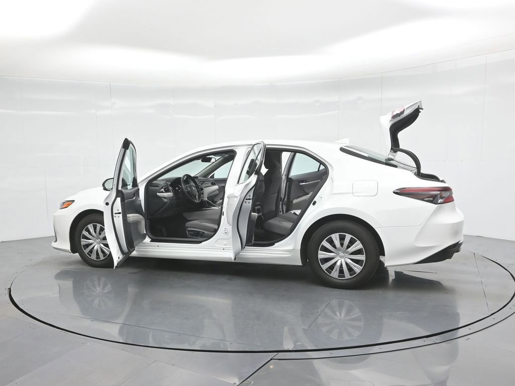 Used 2023 Toyota Camry LE image 54
