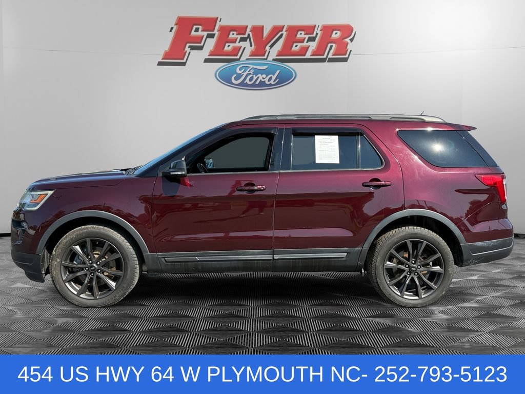 Certified 2018 Ford Explorer XLT w/ Equipment Group 202A AWD/4WD image 2