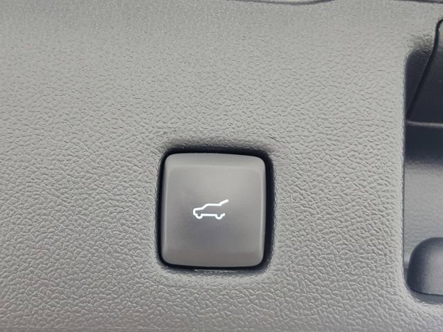 Certified 2023 Ford Escape Active AWD/4WD image 17