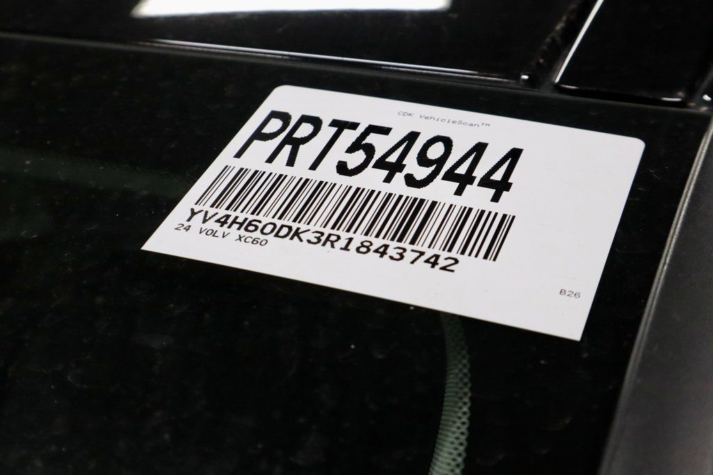 Used 2024 Volvo XC60 T8 Core image 34