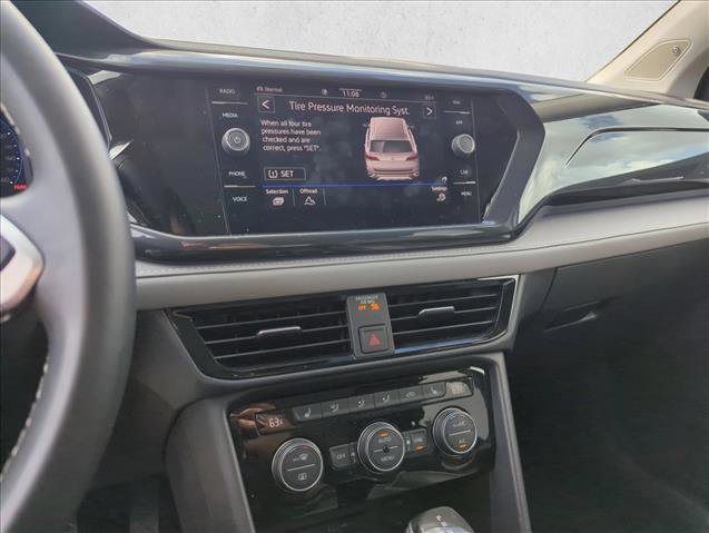 Used 2022 Volkswagen Taos SEL AWD/4WD image 13