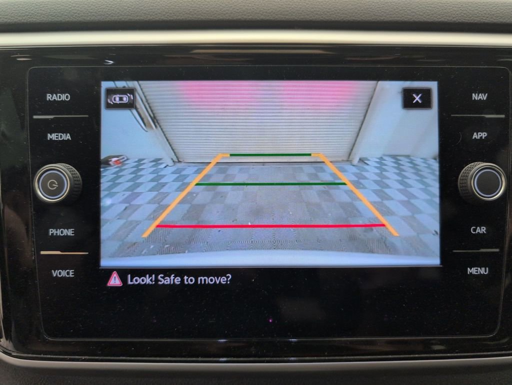 Used 2023 Volkswagen Atlas SEL image 34