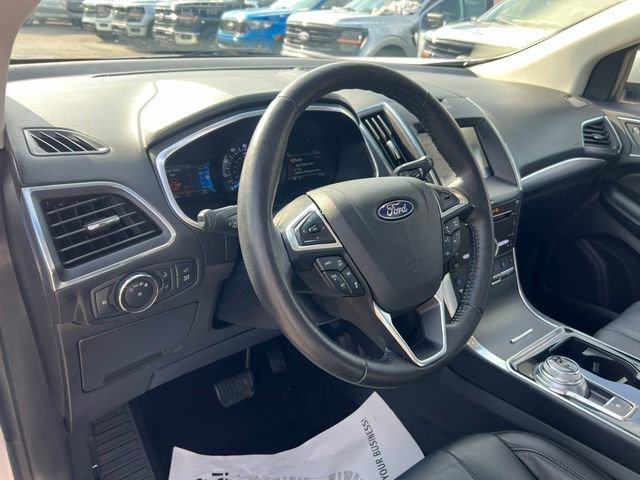 Certified 2019 Ford Edge Titanium w/ Equipment Group 301A AWD/4WD image 6