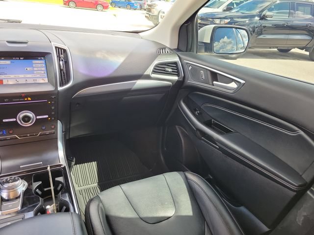 Certified 2019 Ford Edge Titanium w/ Equipment Group 301A AWD/4WD image 22