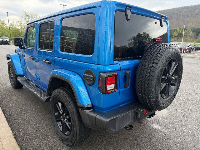Used 2023 Jeep Wrangler Unlimited Sahara AWD/4WD image 2