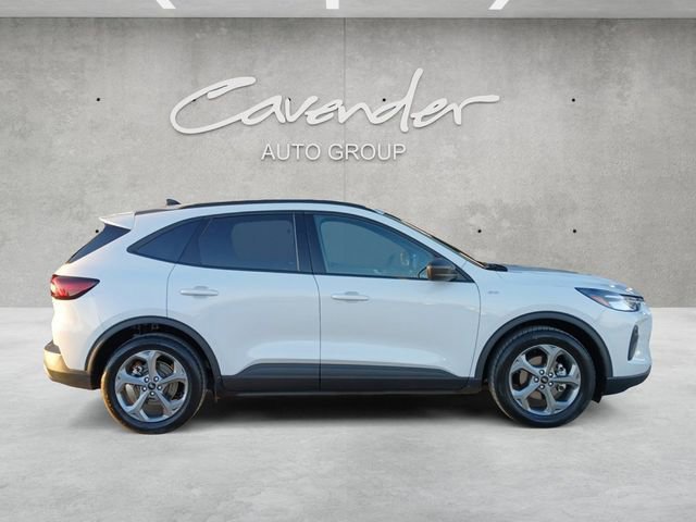 Certified 2025 Ford Escape ST-Line image 6