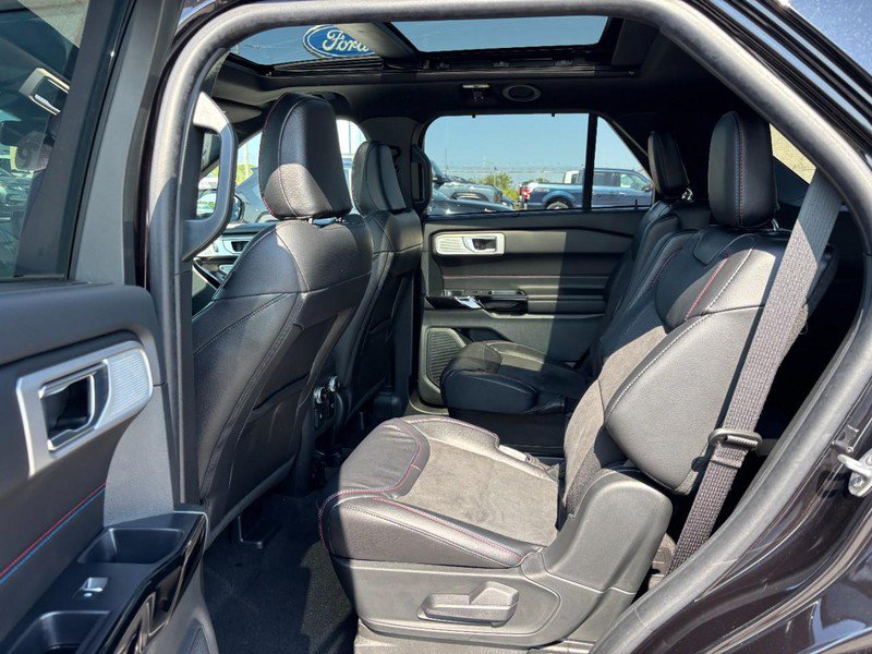 Certified 2024 Ford Explorer ST w/ Equipment Group 401A AWD/4WD image 14
