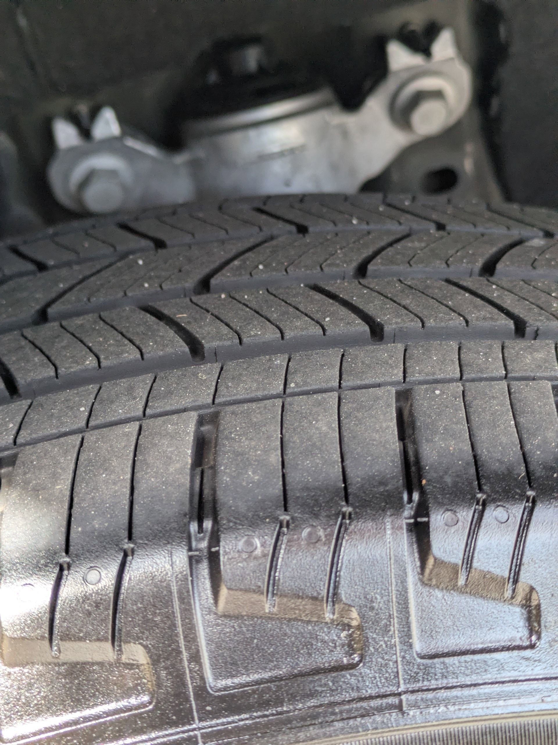 Certified 2024 Ford Explorer XLT w/ Equipment Group 202A image 9