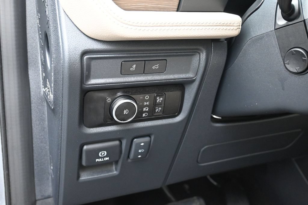 Certified 2023 Ford Expedition Max Limited AWD/4WD image 18