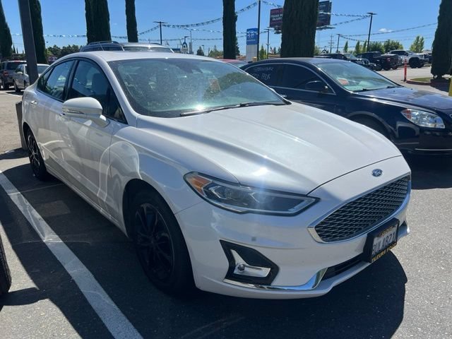 Certified 2019 Ford Fusion Energi Titanium FWD image 4