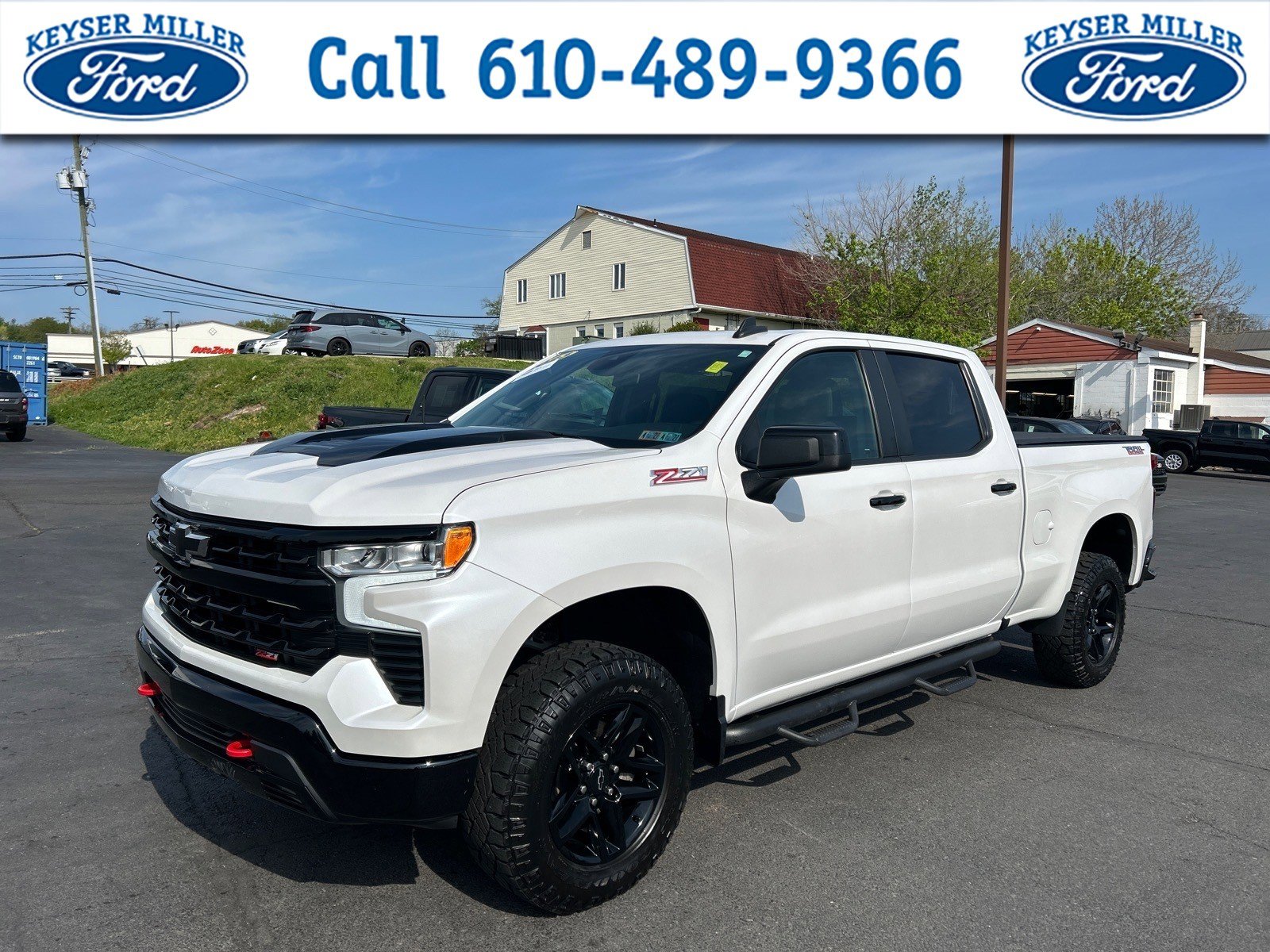 Used 2023 Chevrolet Silverado 1500 LT Trail Boss w/ Protection Package AWD/4WD image 1