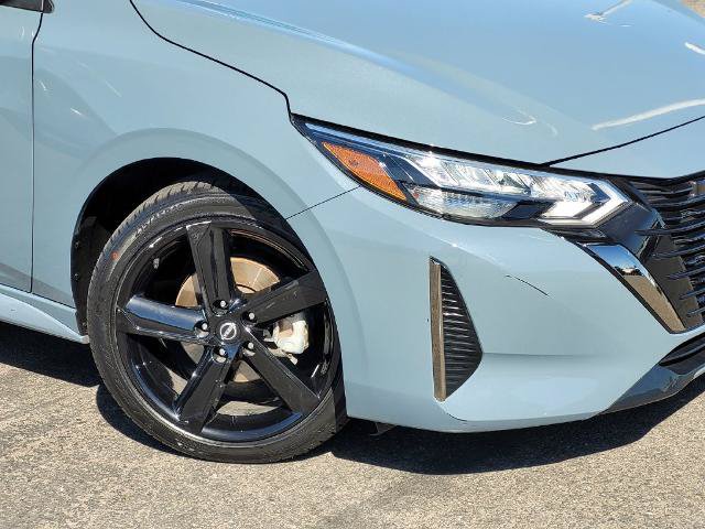 Used 2024 Nissan Sentra SR FWD image 11