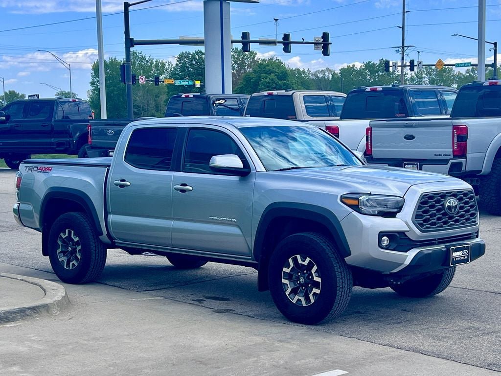 Used 2023 Toyota Tacoma TRD Off-Road AWD/4WD image 7
