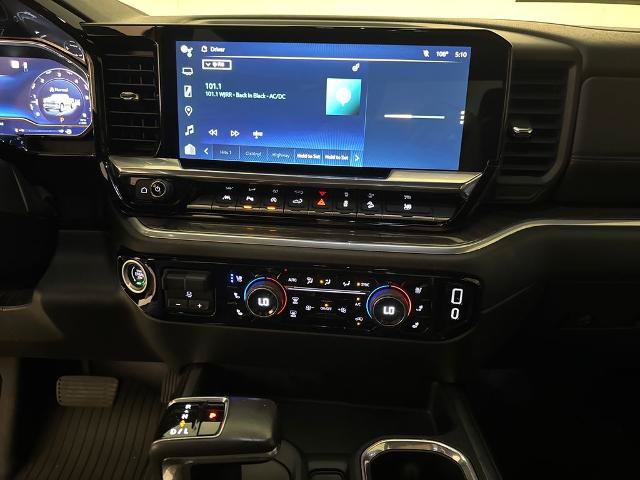 Used 2022 Chevrolet Silverado 1500 LTZ AWD/4WD image 25