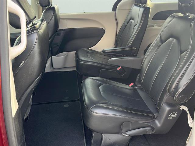 Used 2021 Chrysler Voyager Lxi FWD image 16