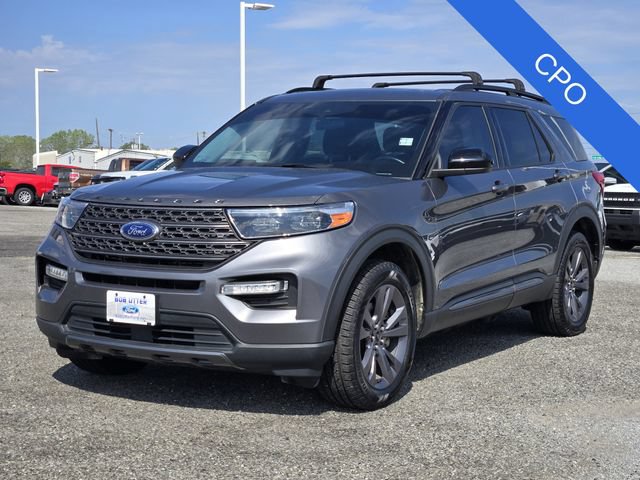 Certified 2022 Ford Explorer XLT w/ Equipment Group 202A AWD/4WD image 3