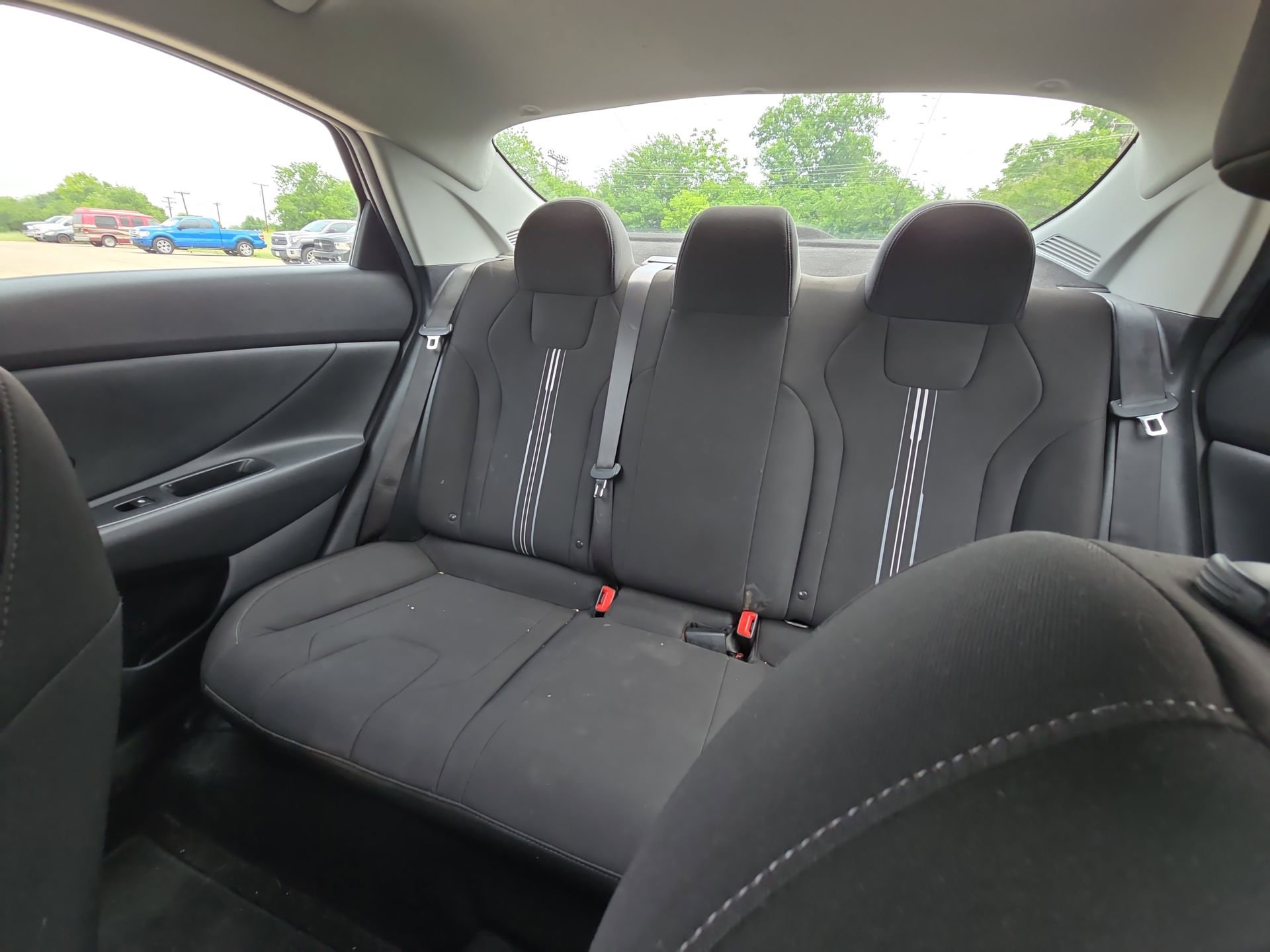 Used 2022 Hyundai Elantra SEL FWD image 19