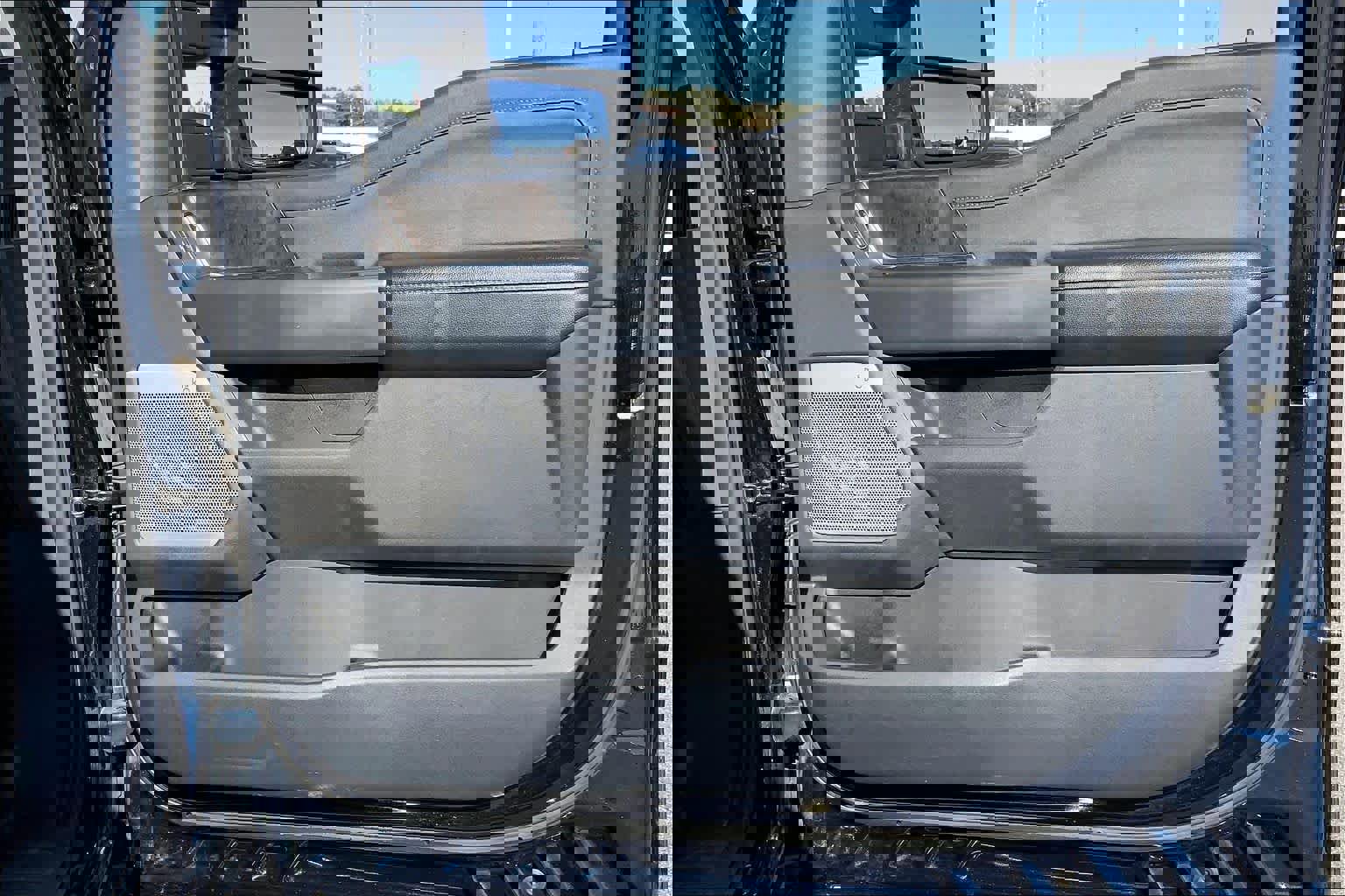 Certified 2023 Ford F250 Lariat w/ Chrome Package image 23