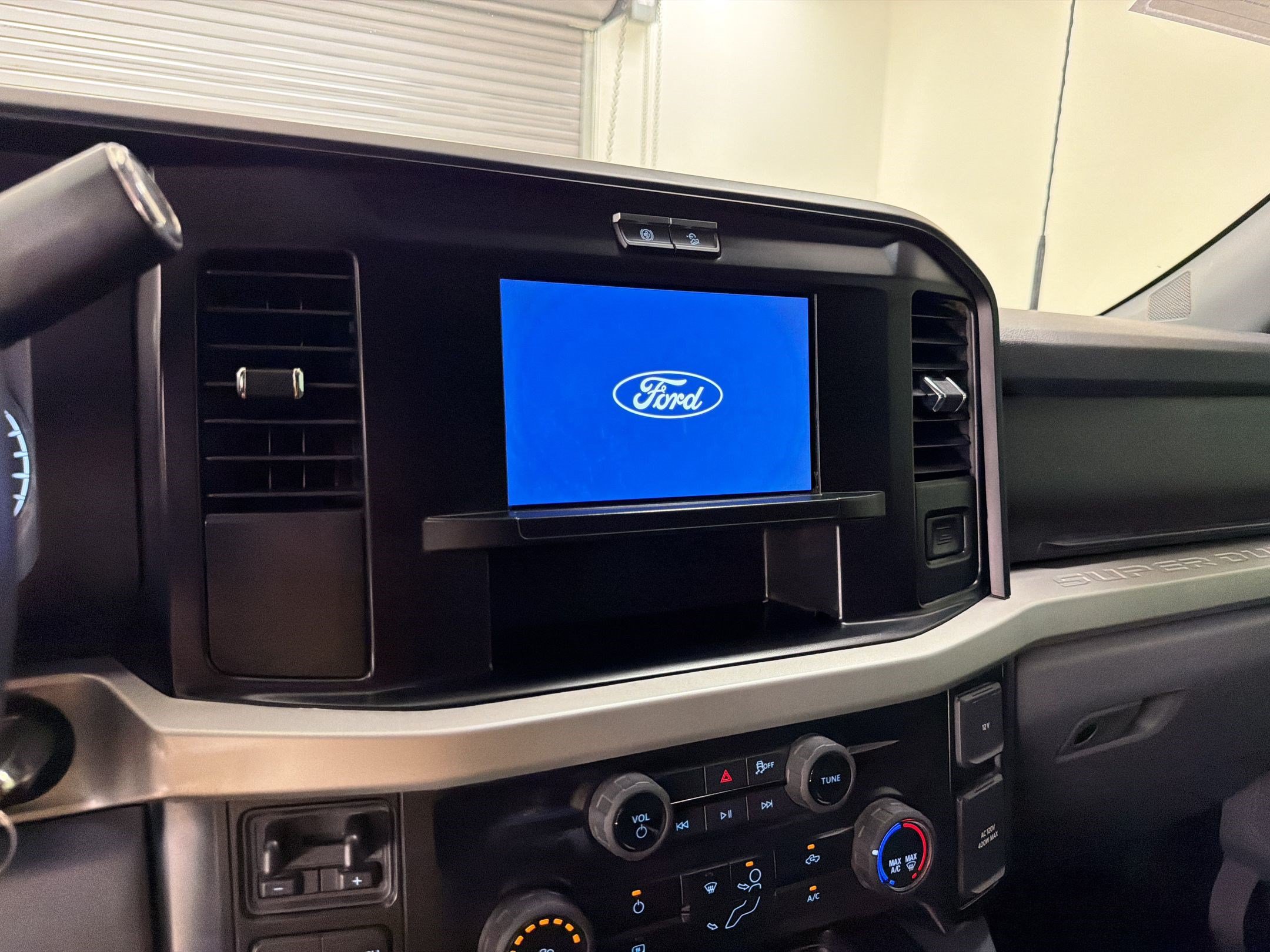 Certified 2025 Ford F250 XLT w/ FX4 Off-Road Package AWD/4WD image 18