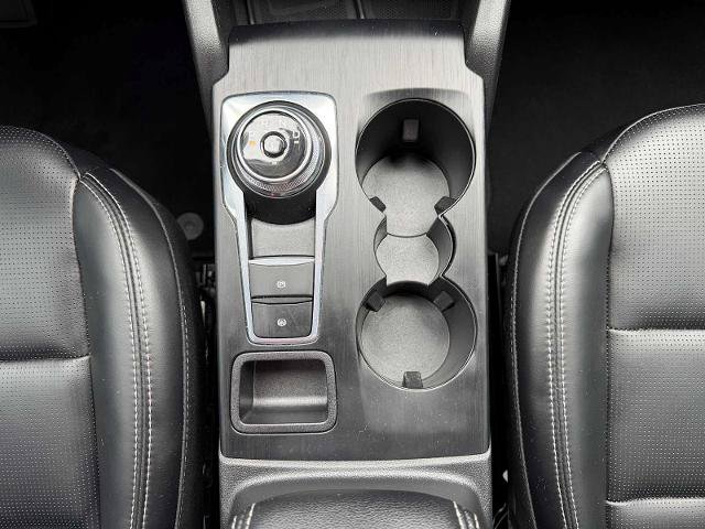Certified 2025 Ford Escape Platinum AWD/4WD image 18