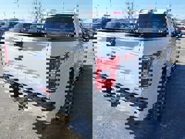 Certified 2019 Ford F150 XLT w/ Equipment Group 302A Luxury image 5