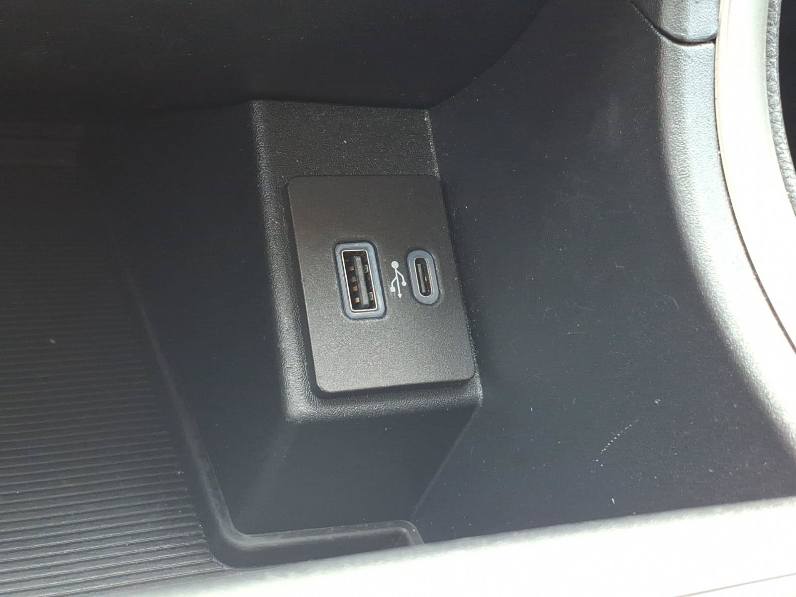 Certified 2024 Ford Edge SEL AWD/4WD image 18