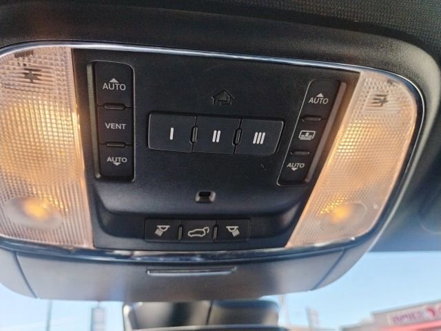 Used 2019 Jeep Grand Cherokee Limited X image 12