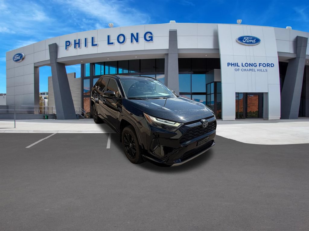 Used 2022 Toyota RAV4 SE w/ Convenience Package AWD/4WD image 9