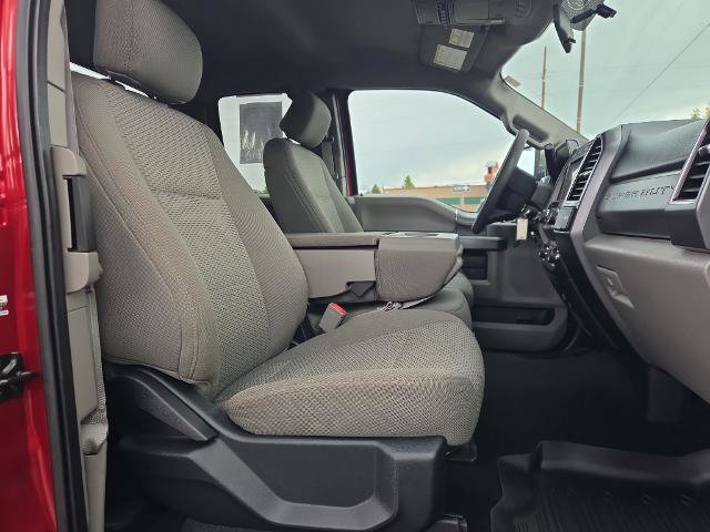 Certified 2019 Ford F250 XLT w/ XLT Premium Package AWD/4WD image 30