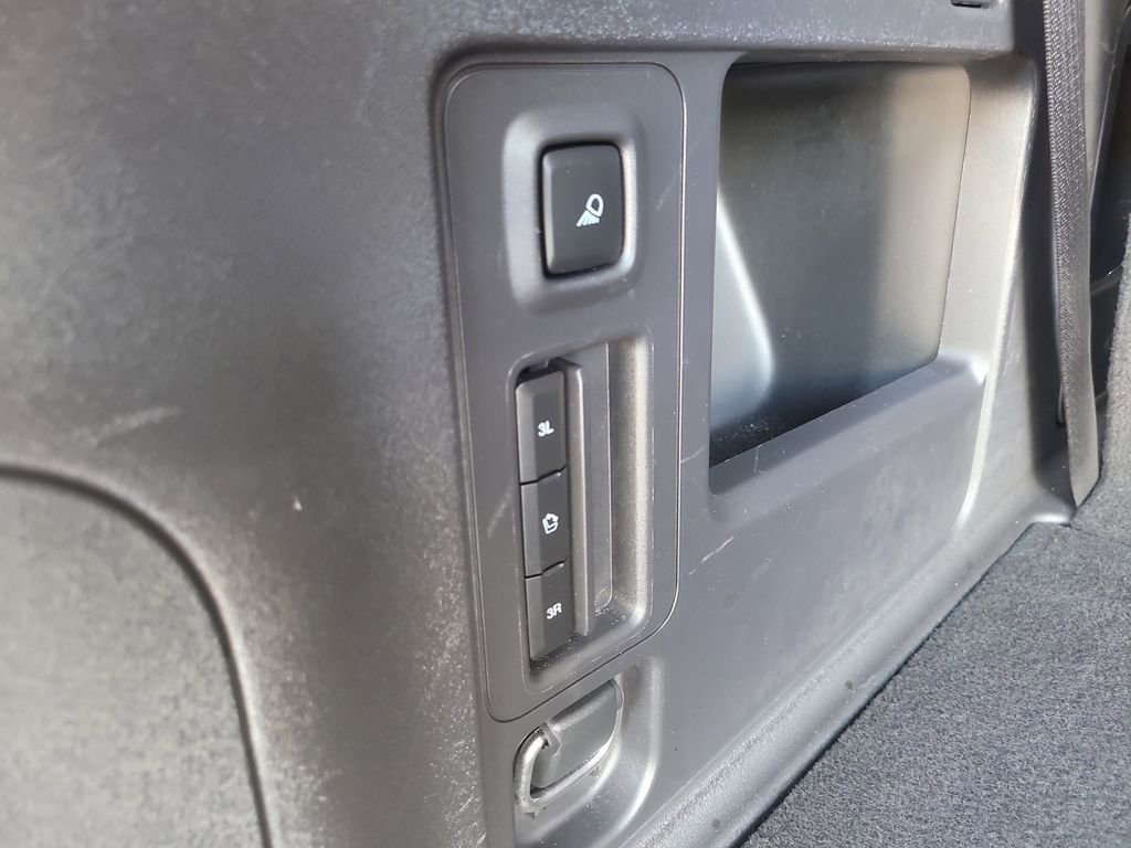 Certified 2025 Ford Expedition Active RWD image 9