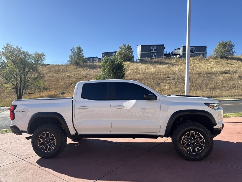 Used 2023 Chevrolet Colorado ZR2 w/ ZR2 Convenience Package III image 6