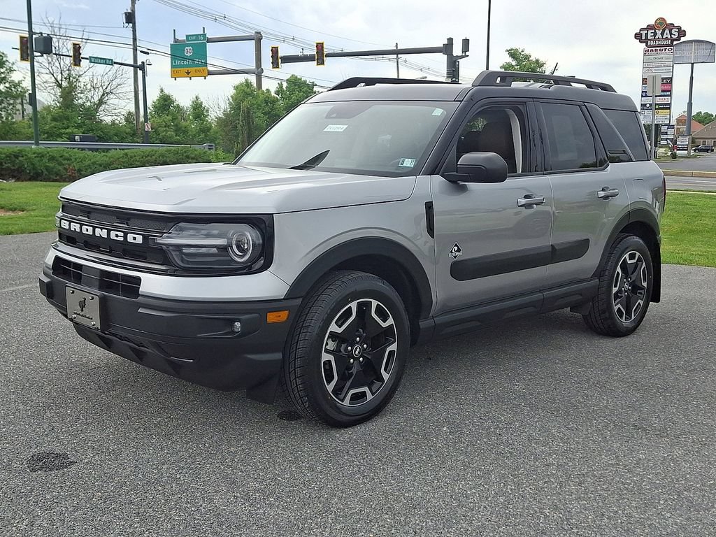 Certified 2023 Ford Bronco Sport Outer Banks w/ Tech Package AWD/4WD image 3