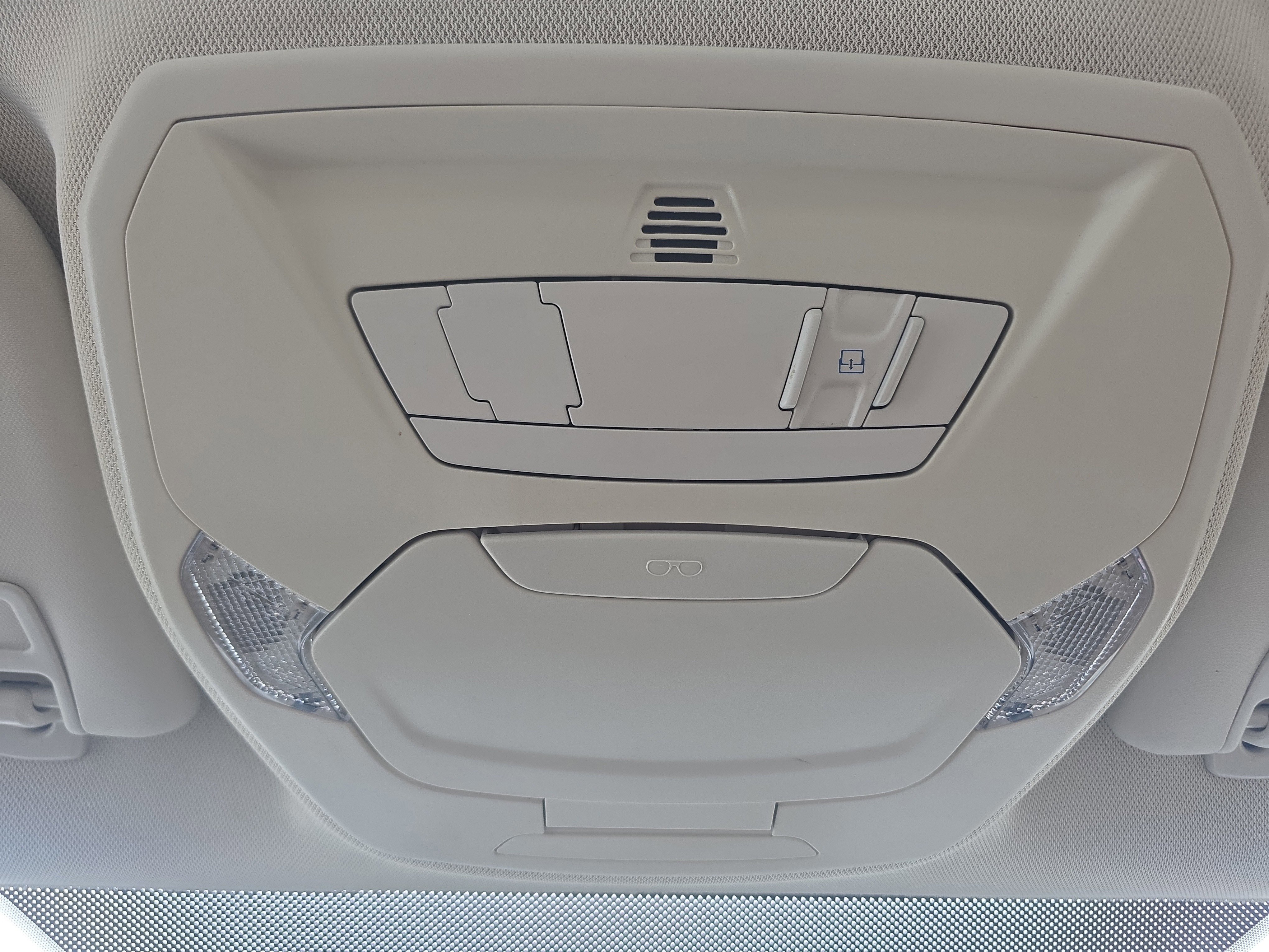 Certified 2018 Ford Focus Titanium image 34