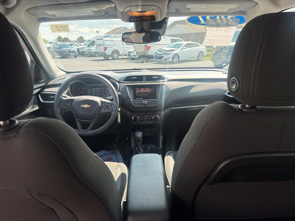 Used 2021 Chevrolet TrailBlazer LS FWD image 22