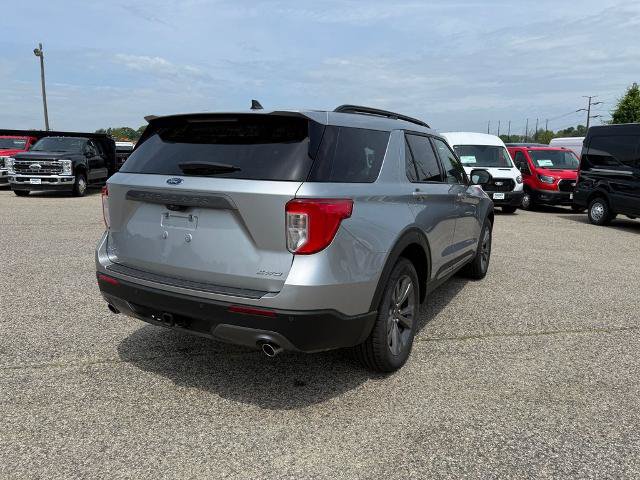 Certified 2023 Ford Explorer XLT w/ Equipment Group 202A AWD/4WD image 30