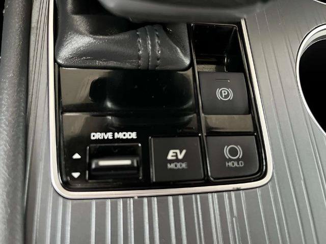 Used 2021 Toyota Sienna XSE FWD image 29