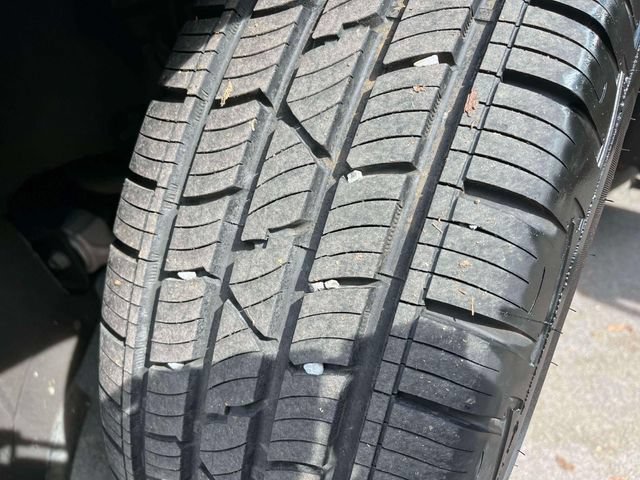 Certified 2020 Ford Explorer XLT w/ Equipment Group 202A AWD/4WD image 12