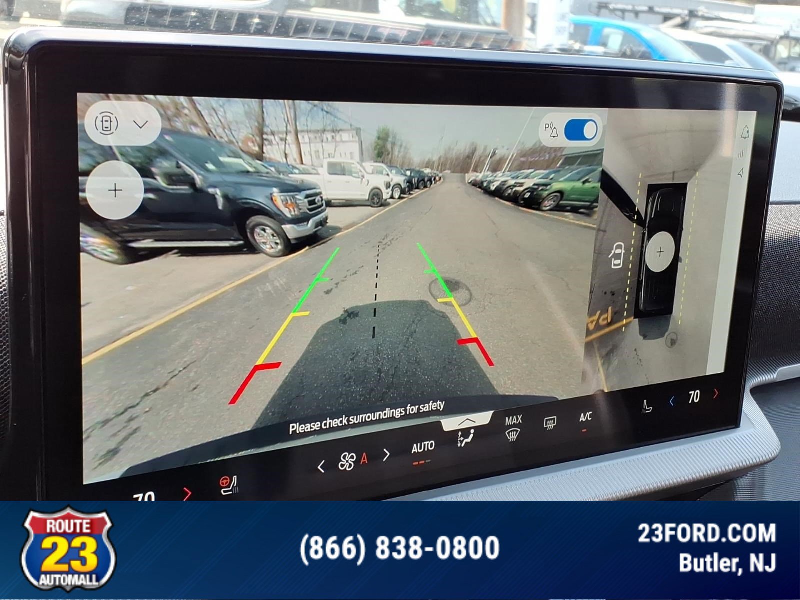 Certified 2025 Ford Explorer ST-Line w/ Premium Package AWD/4WD image 17