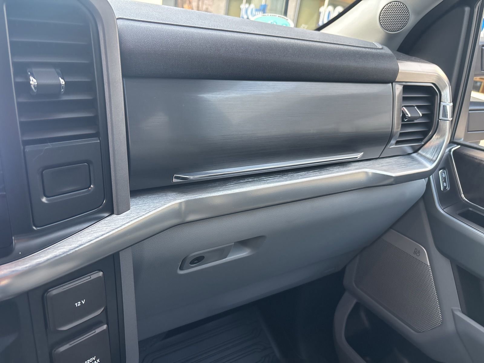 Certified 2022 Ford F150 Lariat w/ Equipment Group 502A High image 33